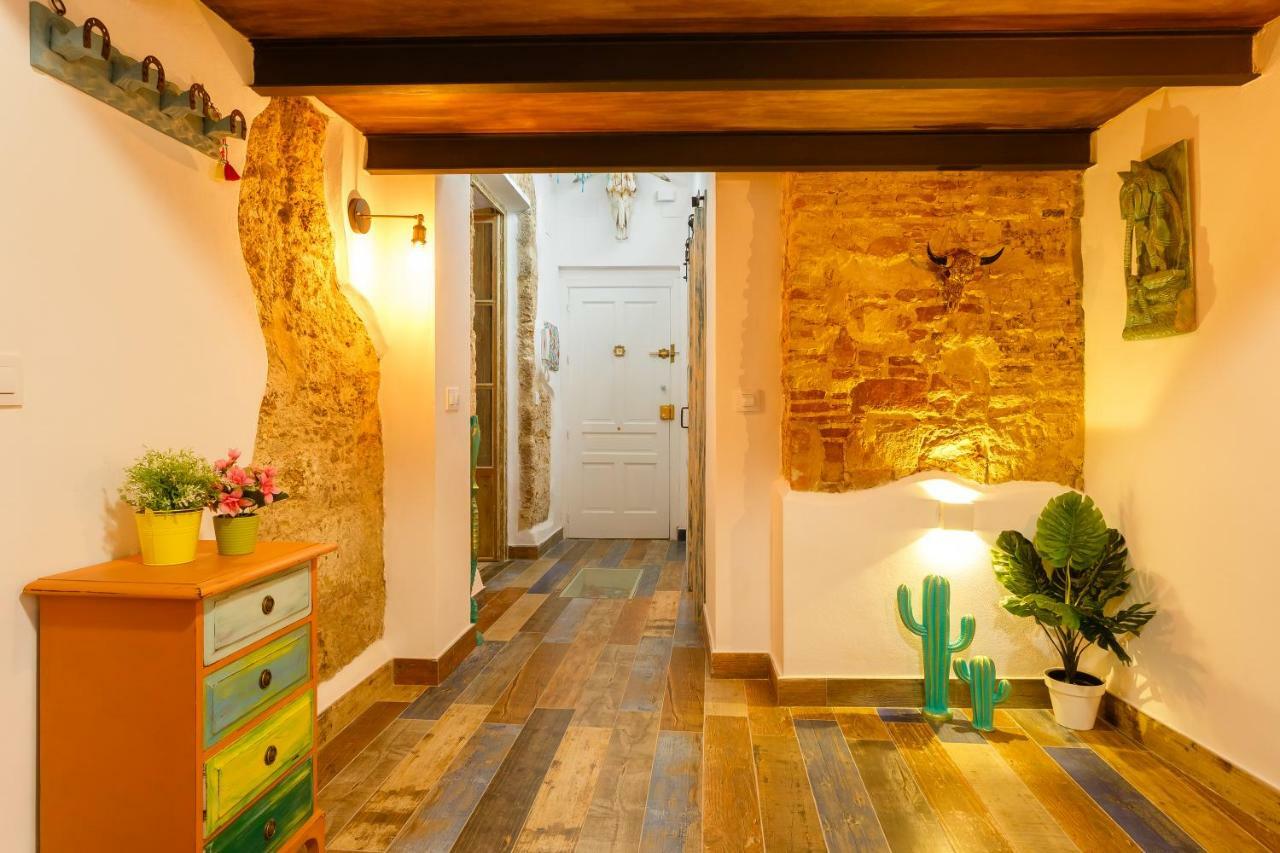 Noah House City Center - Historic Center Cadice Esterno foto